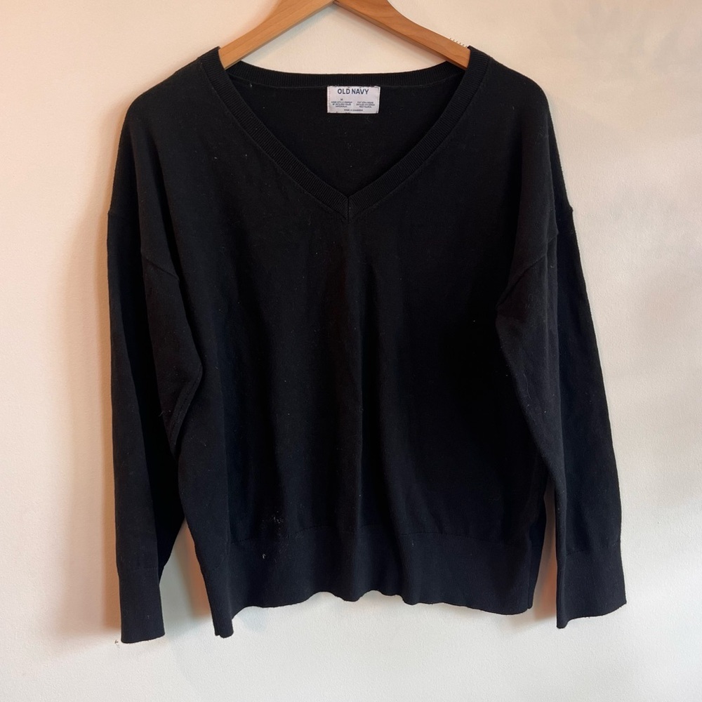 OLD NAVY Black Longsleeve Pull Over - Size M - Picture 1 of 3